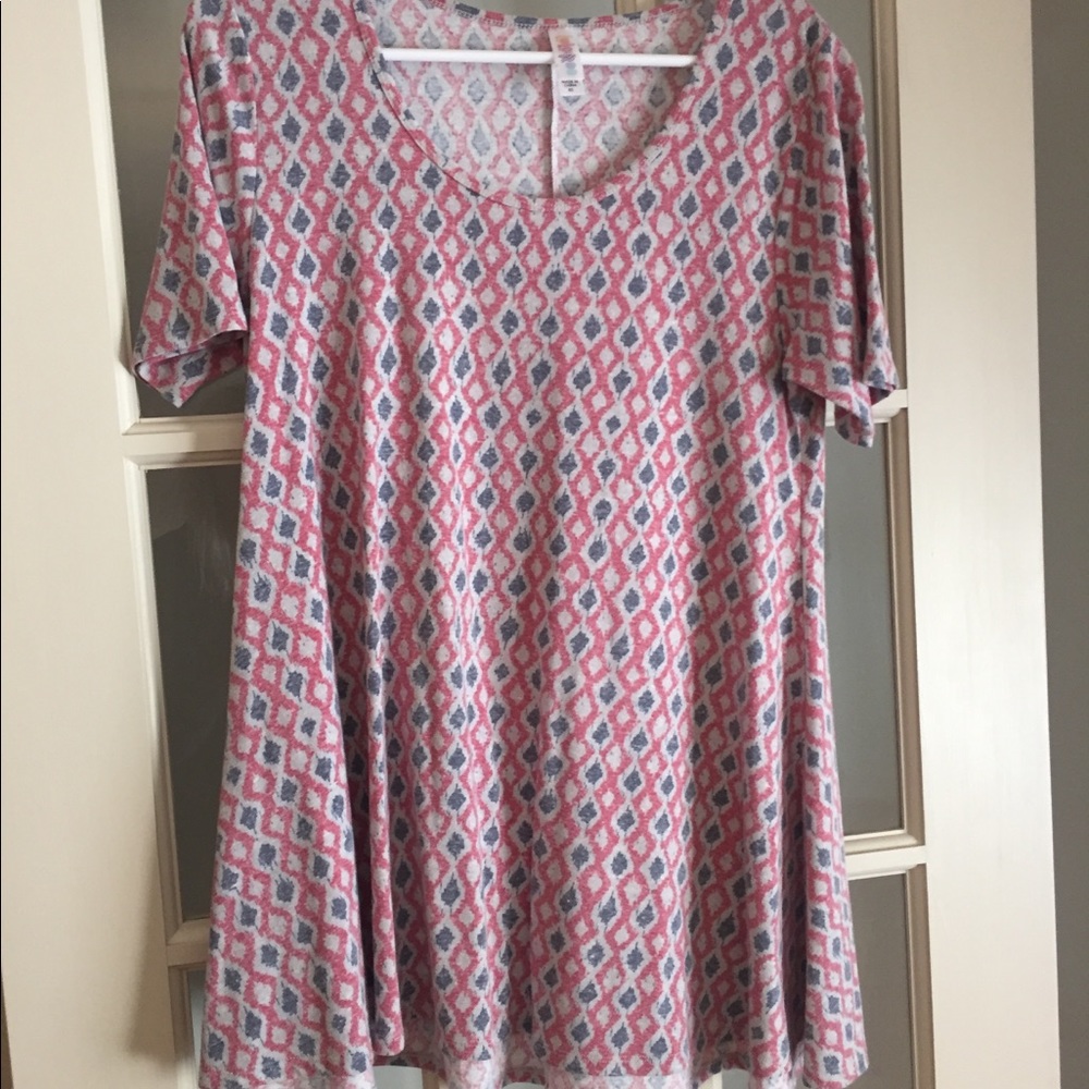 Lularoe the perfect T. Size xs